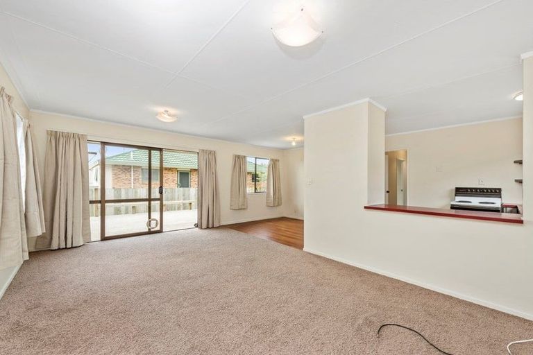 Photo of property in 12b Seaview Road, Otumoetai, Tauranga, 3110