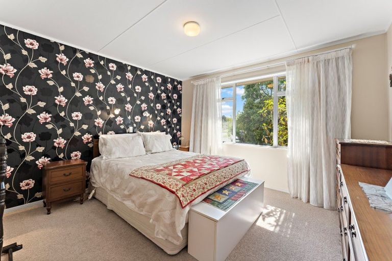 Photo of property in 11 Beaumont Place, Westbrook, Palmerston North, 4412