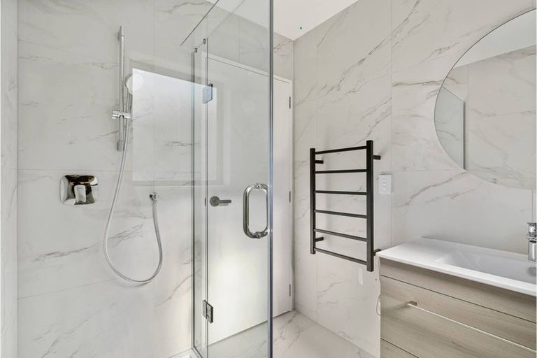 Photo of property in 94b Bay Street, Red Beach, 0932