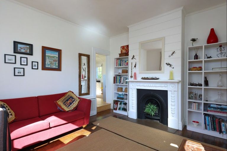 Photo of property in 56 Wellington Street, Nelson South, Nelson, 7010