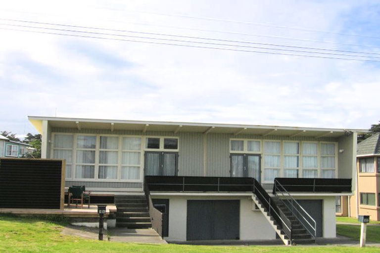Photo of property in 15 Brown Terrace, Foxton Beach, Foxton, 4815