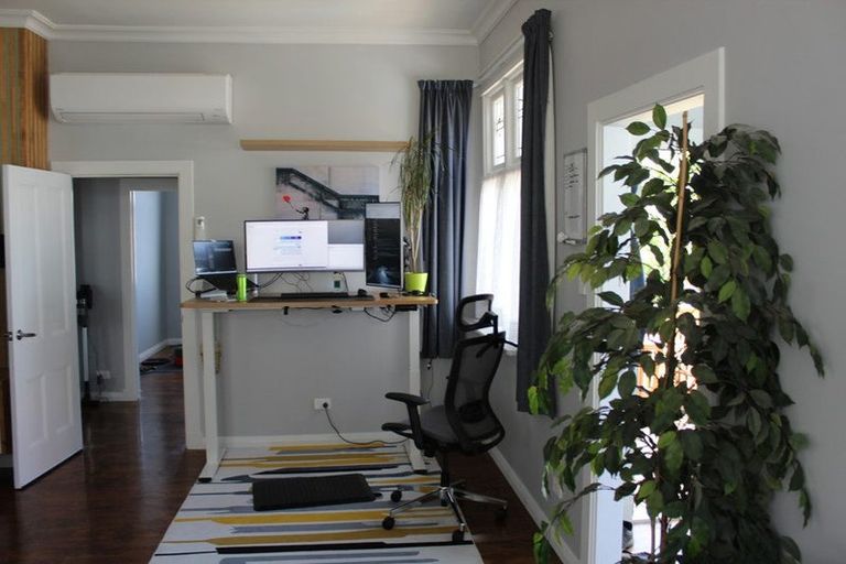 Photo of property in 1 Alfred Street, Caversham, Dunedin, 9012