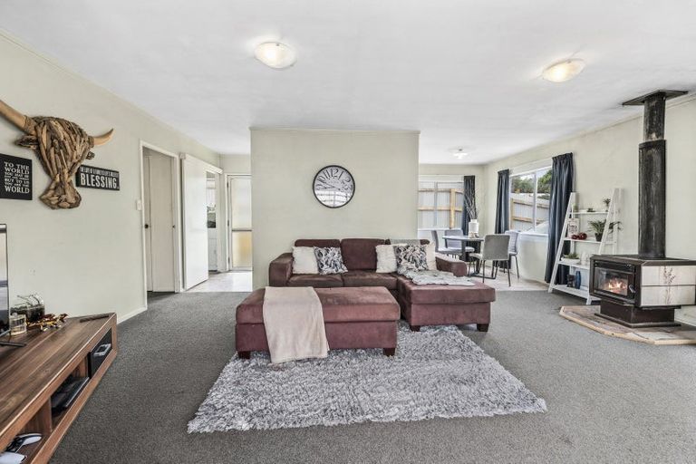 Photo of property in 2/4 Cumberland Street, Tauhara, Taupo, 3330