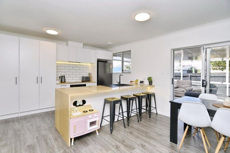 Photo of property in 2/9 Bonar Place, Woolston, Christchurch, 8062