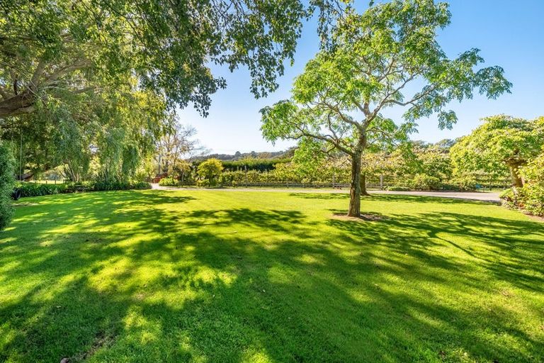Photo of property in 119 Paekakariki Hill Road, Pauatahanui, Porirua, 5381