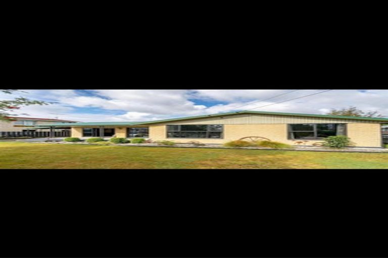 Photo of property in 15 Cross Street, Milton, 9220