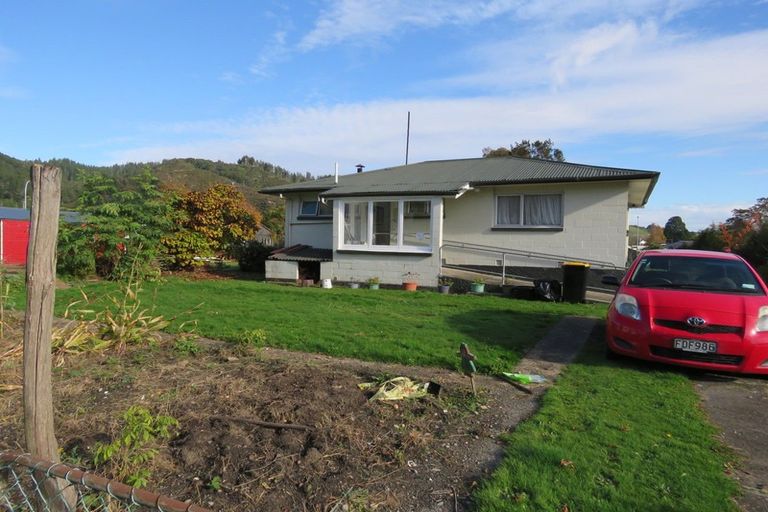 Photo of property in 51 Victory Street, Reefton, 7830