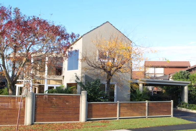Photo of property in 9 Stevenson Way, Cockle Bay, Auckland, 2014