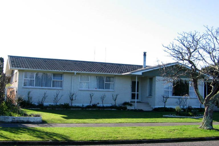 Photo of property in 123 Dittmer Drive, West End, Palmerston North, 4412