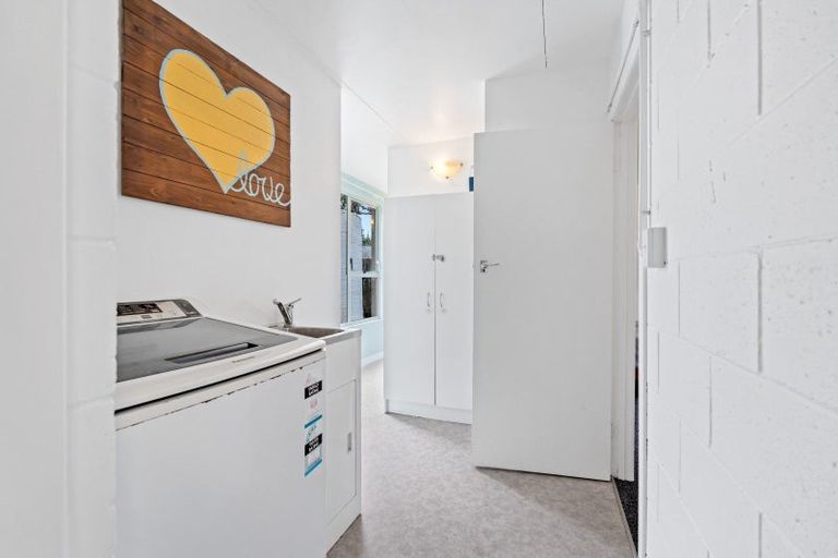 Photo of property in 12 Omutu Street, Oakura, Hikurangi, 0184