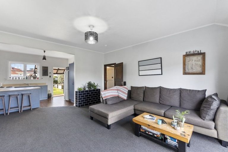 Photo of property in 39 Jellicoe Drive, Hamilton East, Hamilton, 3216