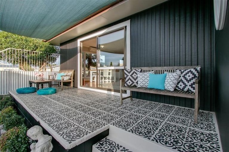 Photo of property in 11 Dinwiddie Avenue, Onekawa, Napier, 4110