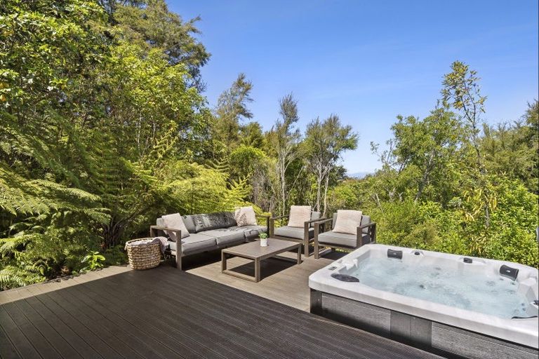 Photo of property in 4 Cederman Drive, Kaiteriteri, Motueka, 7197