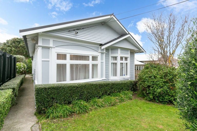 Photo of property in 47 Eden Street, Island Bay, Wellington, 6023