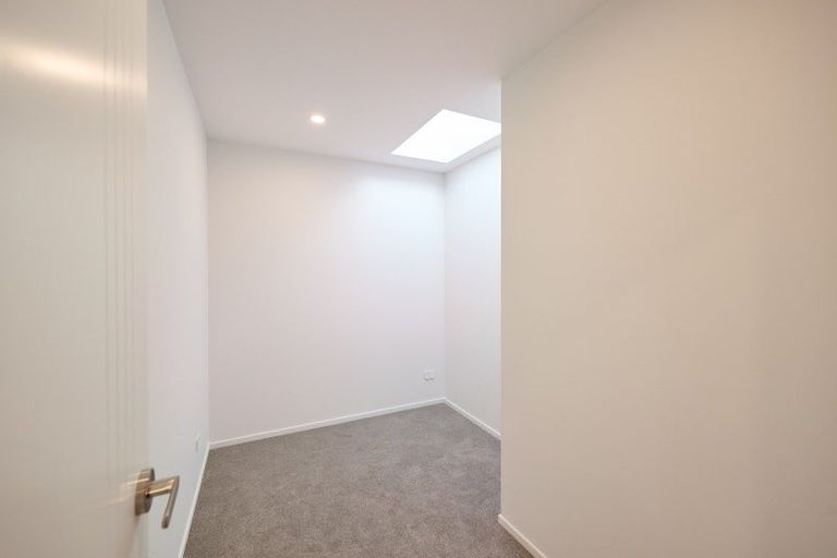 Photo of property in 6/143 Carlisle Road, Northcross, Auckland, 0632