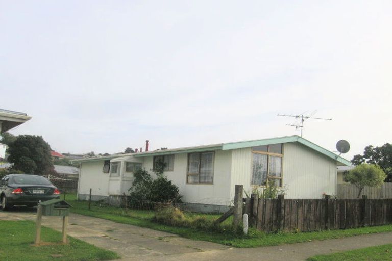 Photo of property in 13 Conclusion Street, Ascot Park, Porirua, 5024