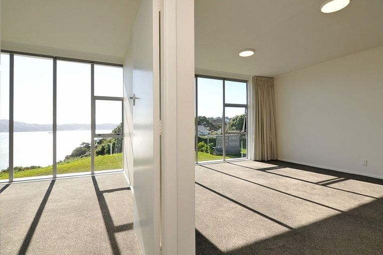 Photo of property in 23 Rangitane Street, Maupuia, Wellington, 6022