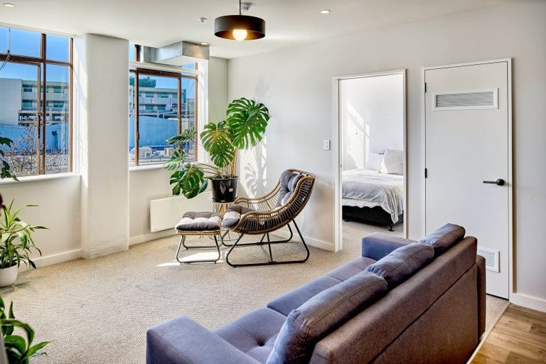 Photo of property in Unit 306,l3, 306/14 Laings Road, Hutt Central, Lower Hutt, 5010