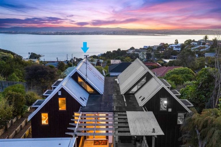 Photo of property in 3/164 Rangatira Road, Beach Haven, Auckland, 0626