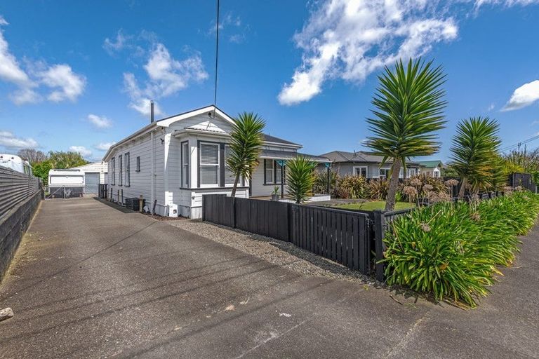 Photo of property in 11 Poole Street, Feilding, 4702