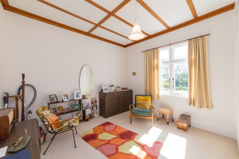 Photo of property in 27 Langston Avenue, Palmerston North, 4414