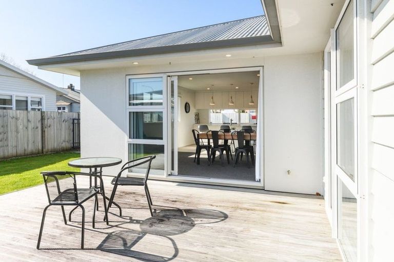 Photo of property in 98 Ferguson Street, West End, Palmerston North, 4412