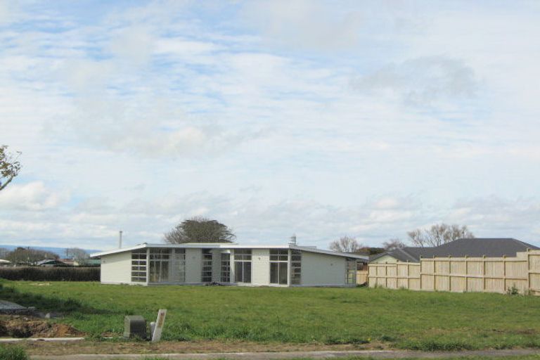 Photo of property in 16 Elizabeth Grove, Stratford, 4332