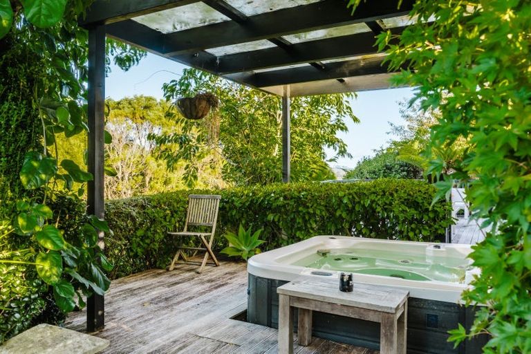 Photo of property in 170 Oyster Point Road, Kaukapakapa, Warkworth, 0984