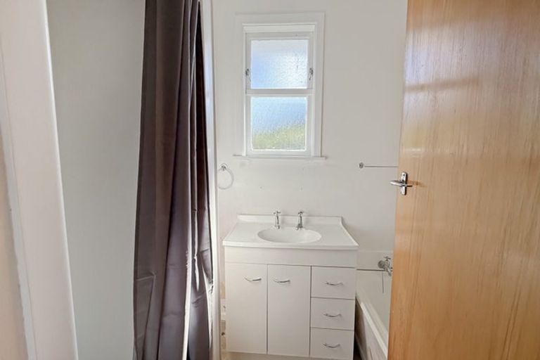 Photo of property in 14 Rangipoia Place, Turangi, 3334