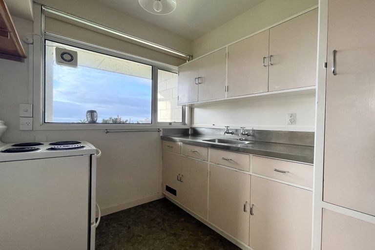 Photo of property in 1/86a Beachville Road, Redcliffs, Christchurch, 8081