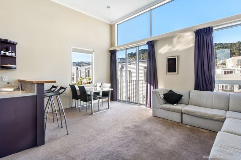 Photo of property in 17/15 Roxburgh Street, Mount Victoria, Wellington, 6011