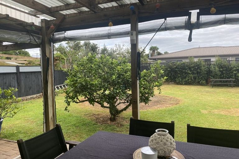 Photo of property in 18 Dinniss Avenue, Regent, Whangarei, 0112