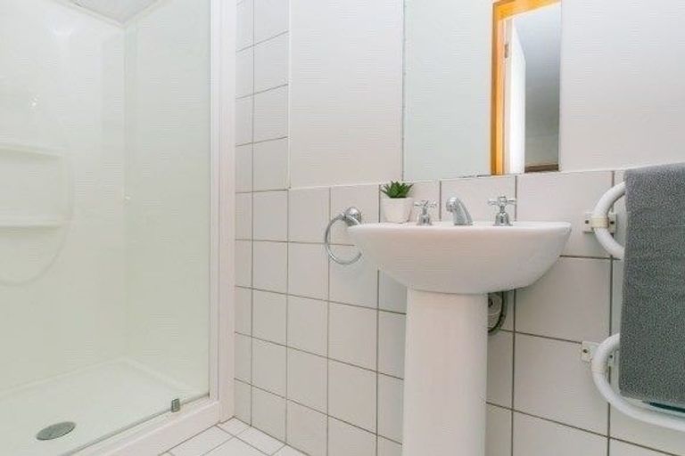 Photo of property in 30b Connaught Terrace, Brooklyn, Wellington, 6021