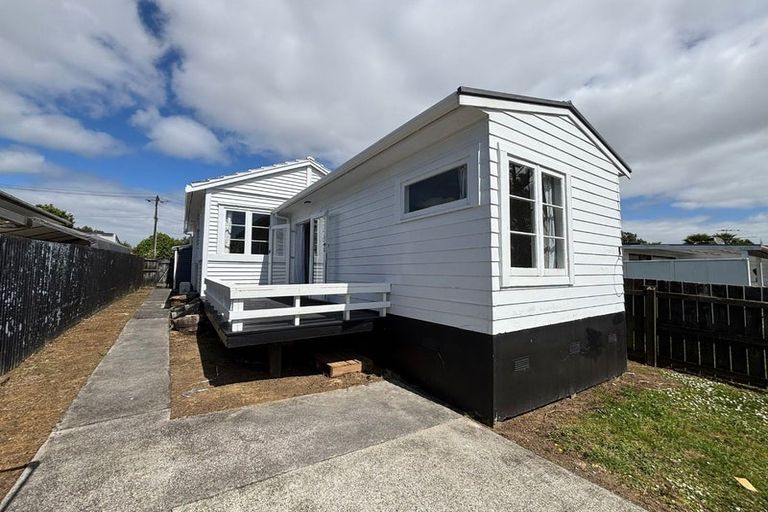Photo of property in 128 Coronation Road, Papatoetoe, Auckland, 2025
