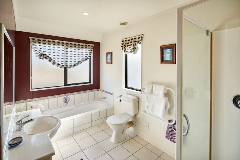 Photo of property in 85a Pohutukawa Street, Woburn, Lower Hutt, 5011