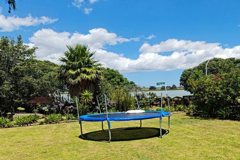 Photo of property in 580 Weymouth Road, Weymouth, Auckland, 2103