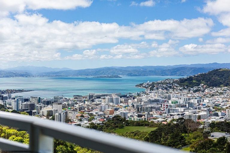 Photo of property in 9 Karepa Street, Brooklyn, Wellington, 6021