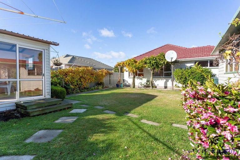 Photo of property in 14 Steele Street, Hornby, Christchurch, 8042