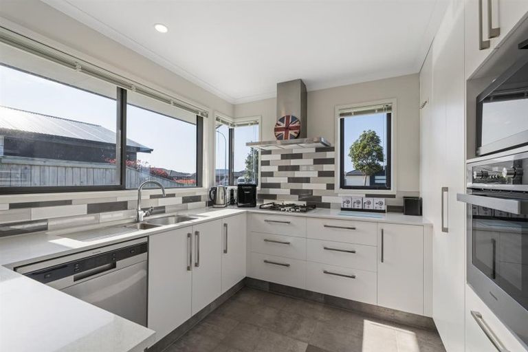 Photo of property in 196 The Boulevard, Papamoa Beach, Papamoa, 3118