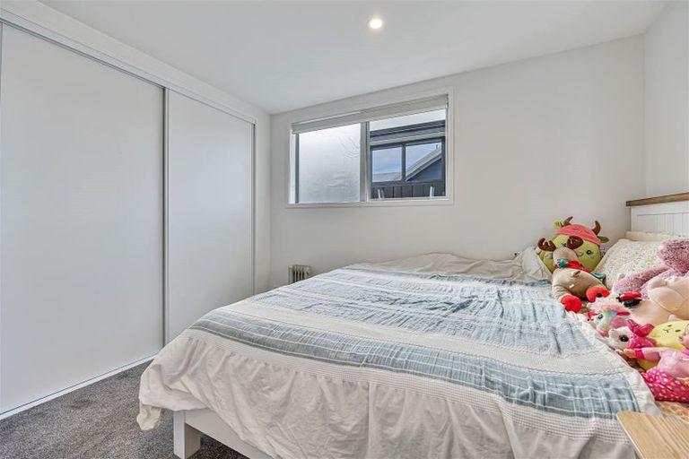 Photo of property in 3/21 Titoki Street, Te Atatu Peninsula, Auckland, 0610