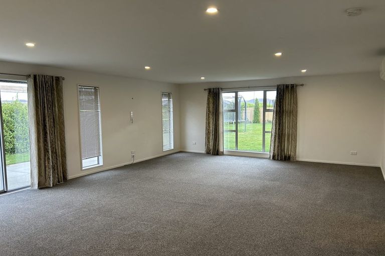 Photo of property in 24 Burnham School Road, Rolleston, 7614