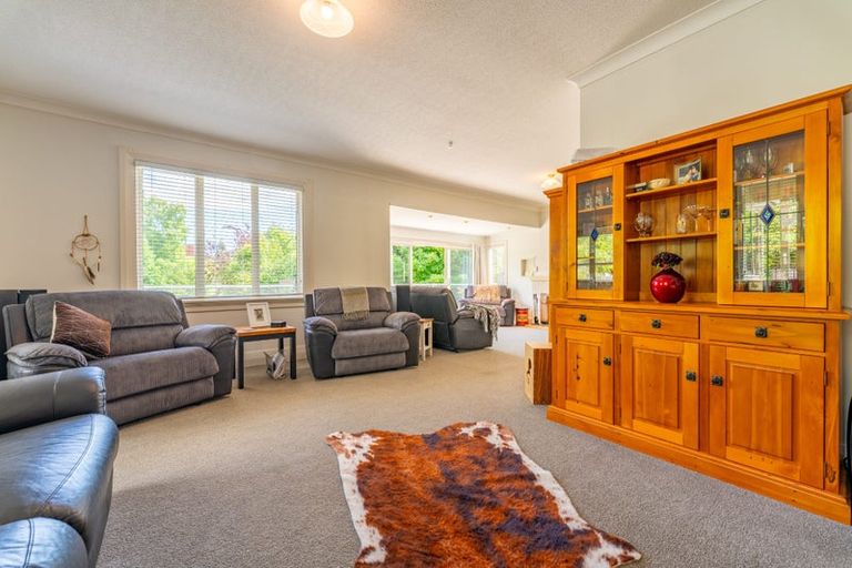 Photo of property in 8 London Street, Hampden, 9410