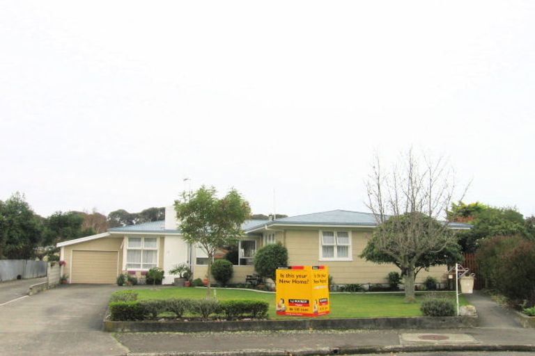 Photo of property in 1 Cassino Crescent, Onekawa, Napier, 4110