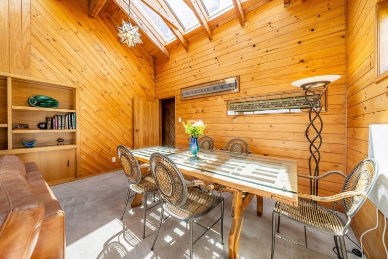 Photo of property in 99 Motuhara Road, Plimmerton, Porirua, 5026