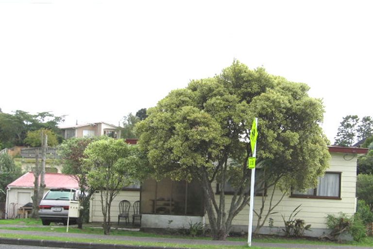 Photo of property in 114d Colwill Road, Massey, Auckland, 0614