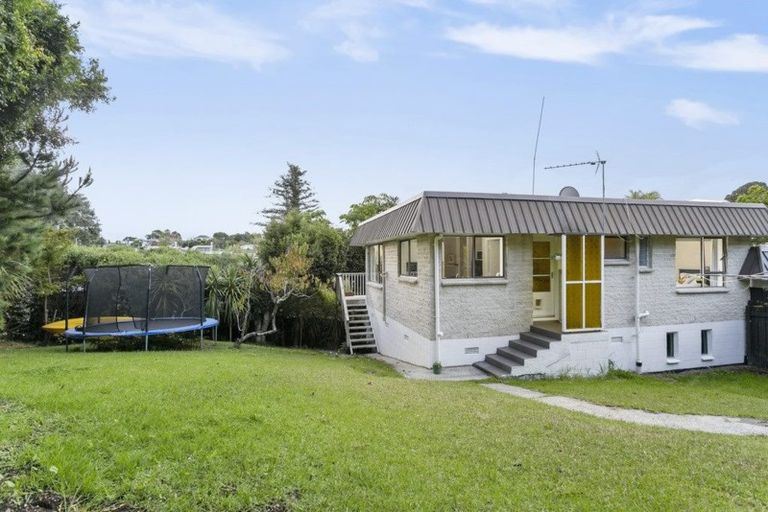Photo of property in 2/31 Auld Street, Torbay, Auckland, 0630