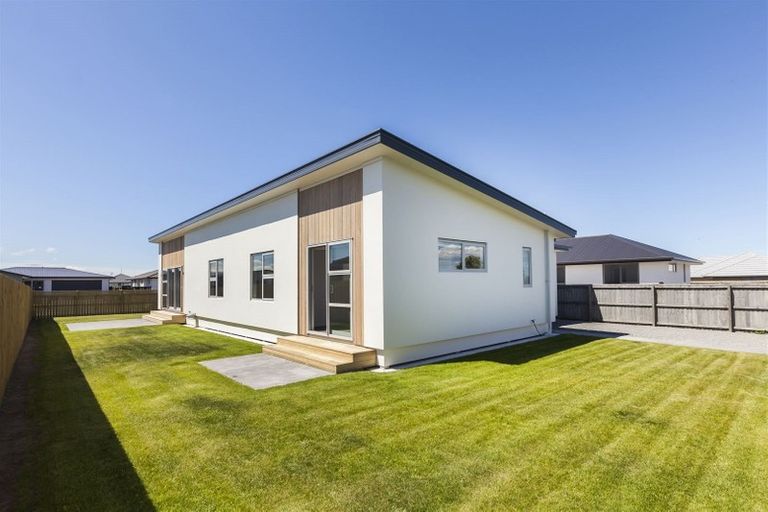 Photo of property in 5 Kingsbridge West, Burwood, Christchurch, 8083