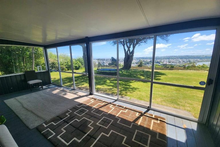 Photo of property in 3 Garrett Street, Durie Hill, Whanganui, 4500