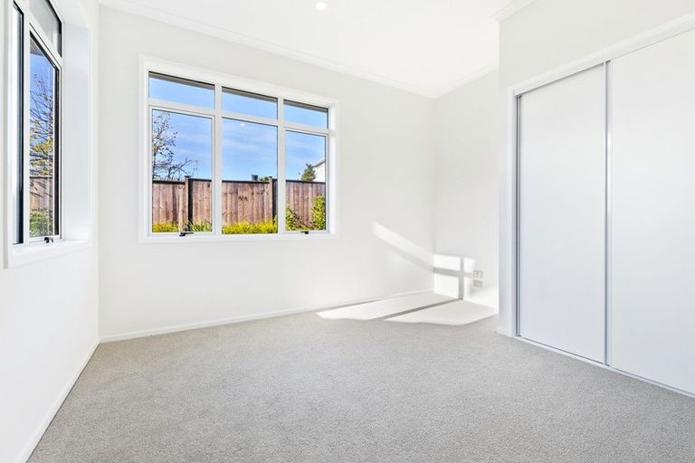 Photo of property in 13 Couldrey Crescent, Red Beach, 0932