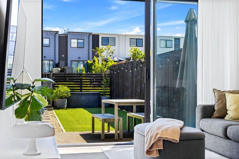 Photo of property in 25 David Carnegie Road, Hobsonville, Auckland, 0616